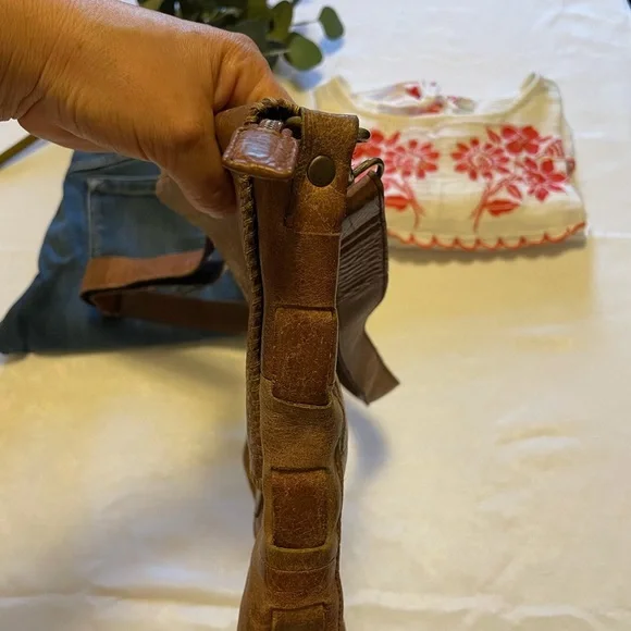 Leather Crossbody - Picture 4 of 10